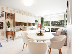 PANAMA-hosted by:L'Abode Accommodation